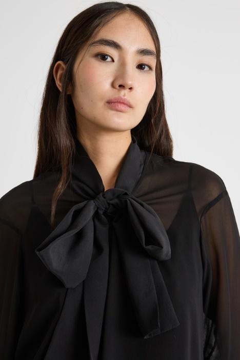 Blusa a foulard in georgette