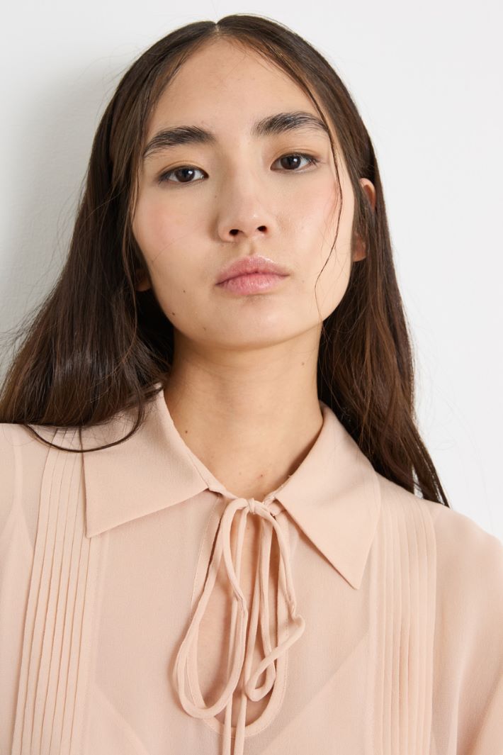 Blusa con  maniche a sbuffo Intrend - 3