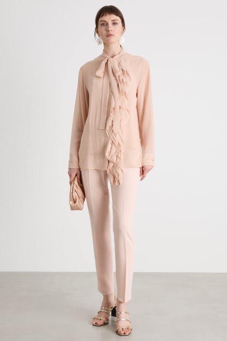 Blusa in georgette con collo a foulard Intrend