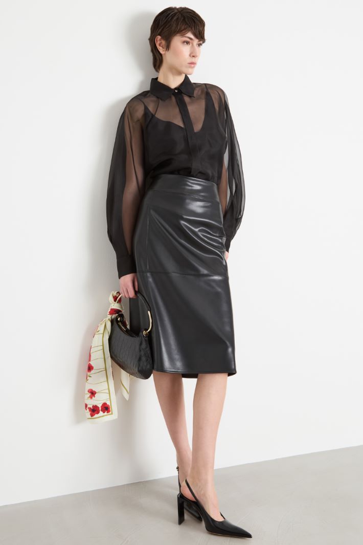 Blusa in organza Intrend