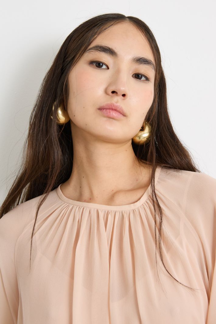 Blusa in georgette con maniche ampie Intrend - 3