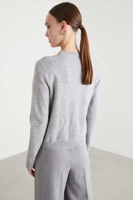 Cardigan con ricami bijou