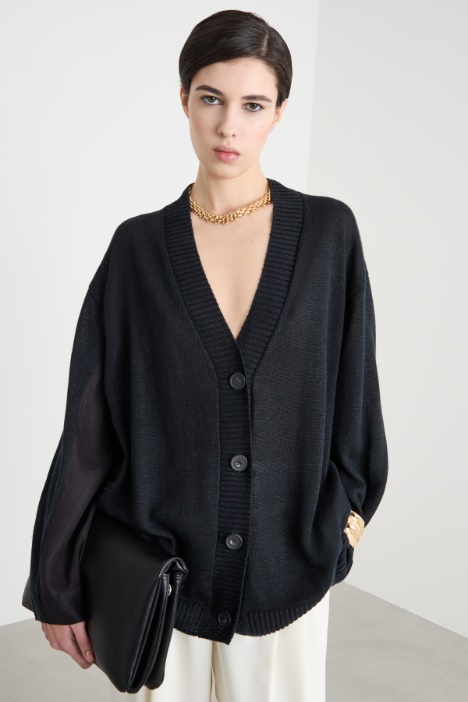 Oversized V-neck cardigan Intrend