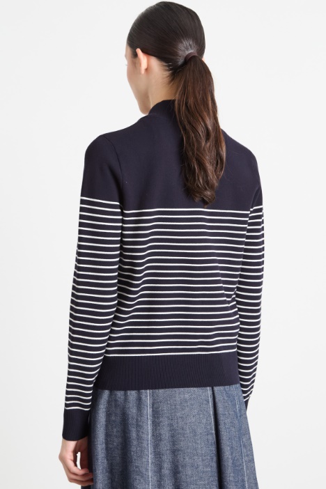 Cardigan jacquard con colletto alto