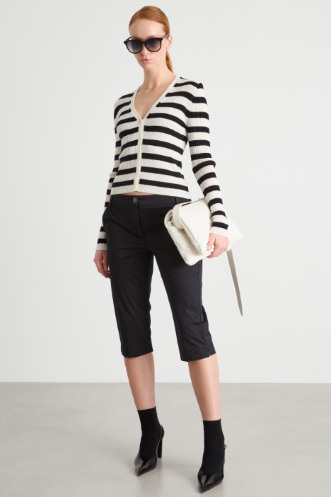 Slim-fit V-neck cardigan Intrend