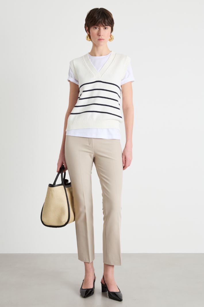 V-neck gilet Intrend