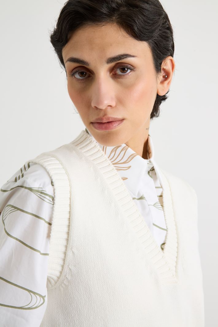 V-neck gilet Intrend - 3
