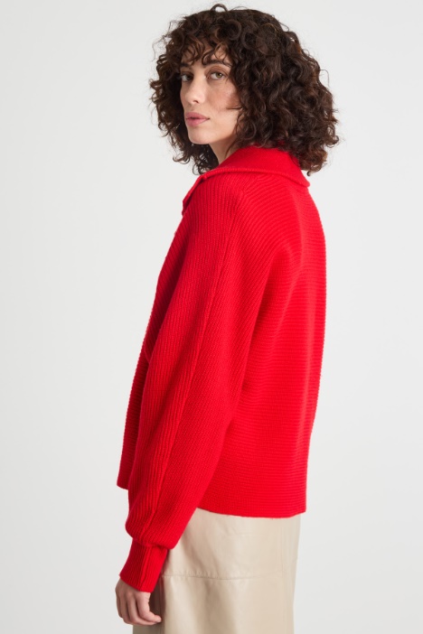 Maglia con maxi colletto