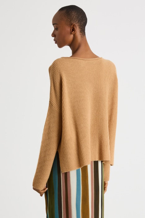 Maglia con spacchetti