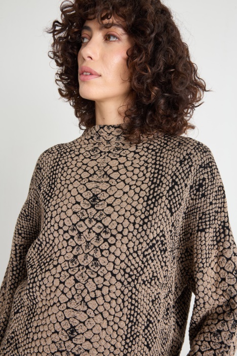 Maglia jacquard con collo alto