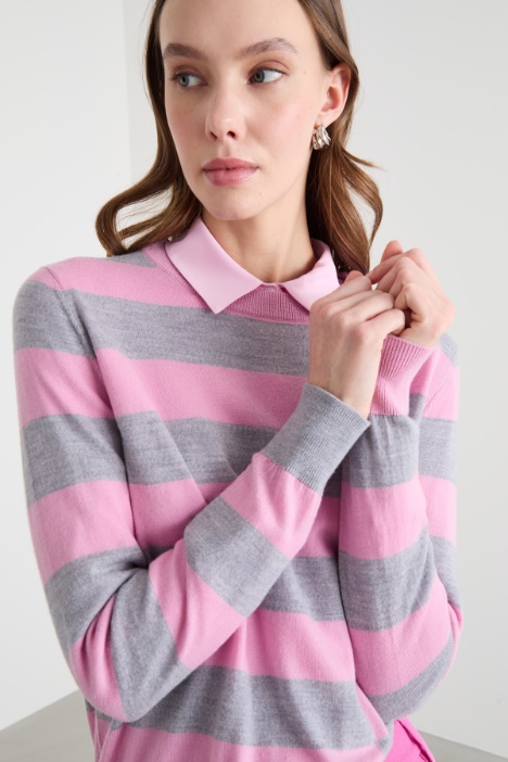 Maglia con scollo tondo