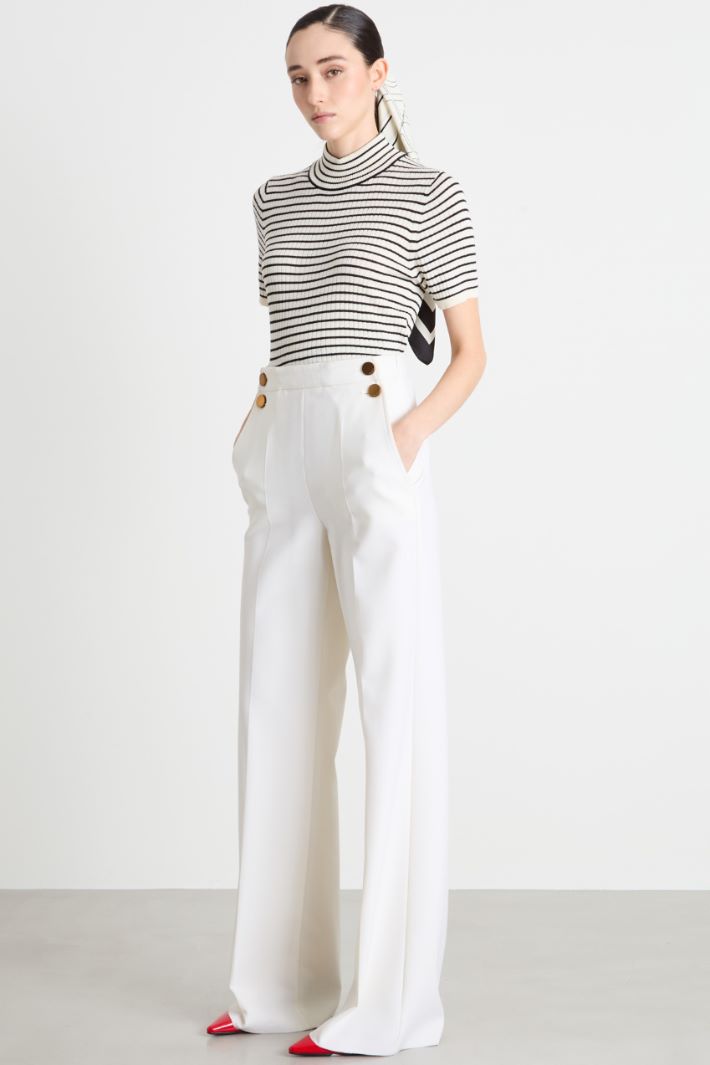 Short-sleeved polo neck Intrend