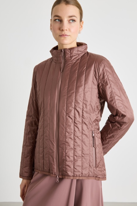 Chaqueta acolchada en lona técnica