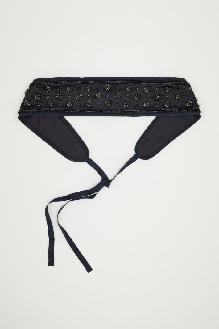 Jewel-embroidered belt Intrend