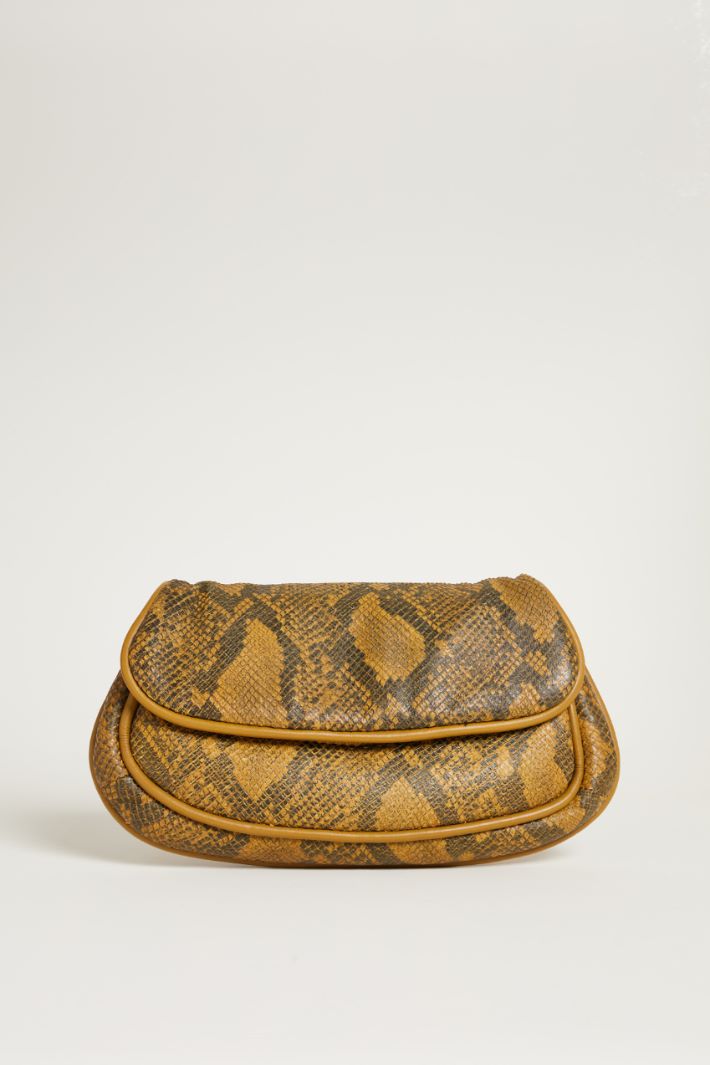 Padded nappa leather clutch Intrend