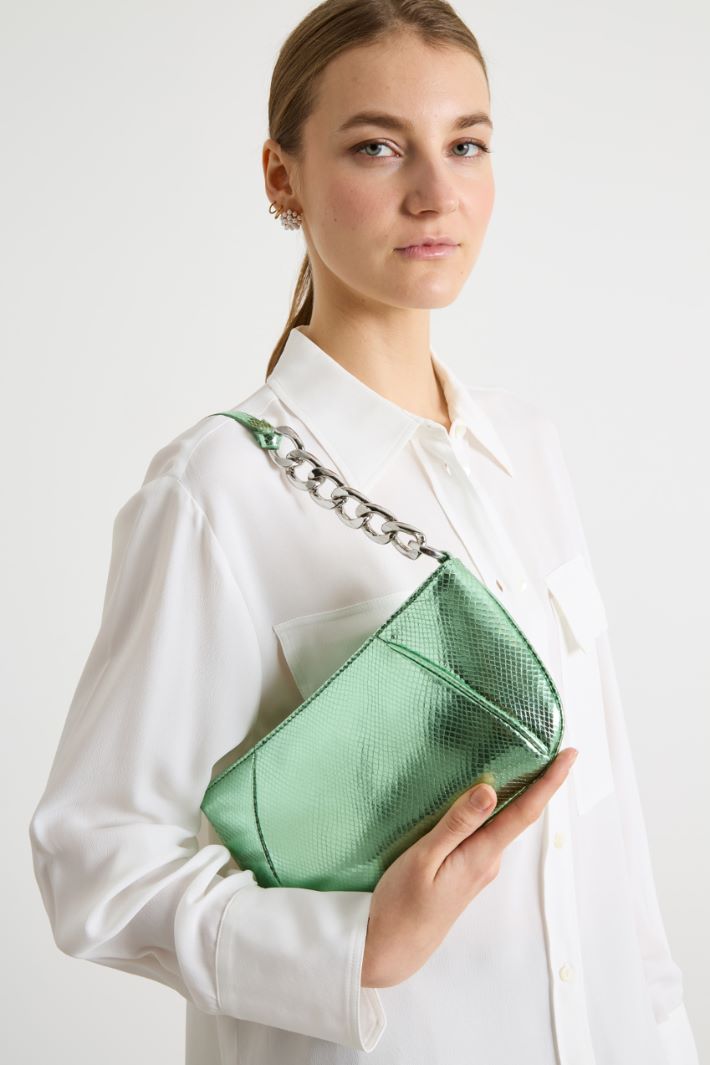 Pochette in tessuto spalmato con stampa lizard Intrend - 5