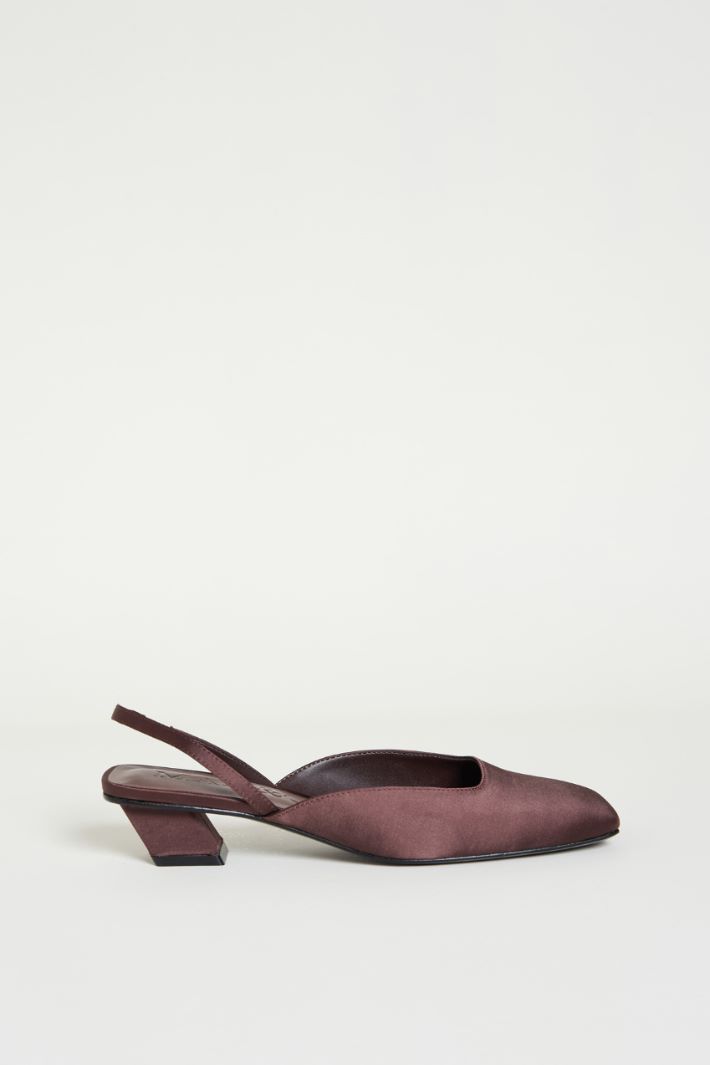 Satin slingback mules Intrend
