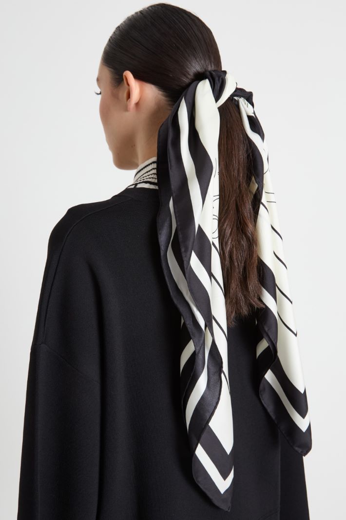 Foulard in twill di seta Intrend - 2