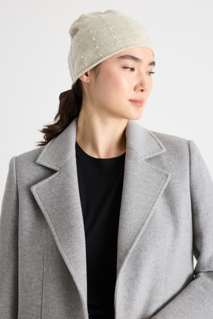 Bijou-Embroidered Beanie Intrend