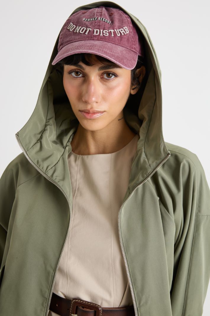 Embroidered baseball cap Intrend - 2