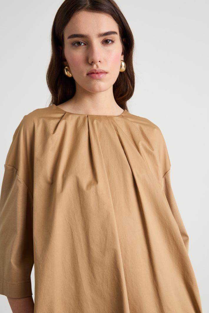 Cocoon dress with stitched-down pleats Intrend - 3
