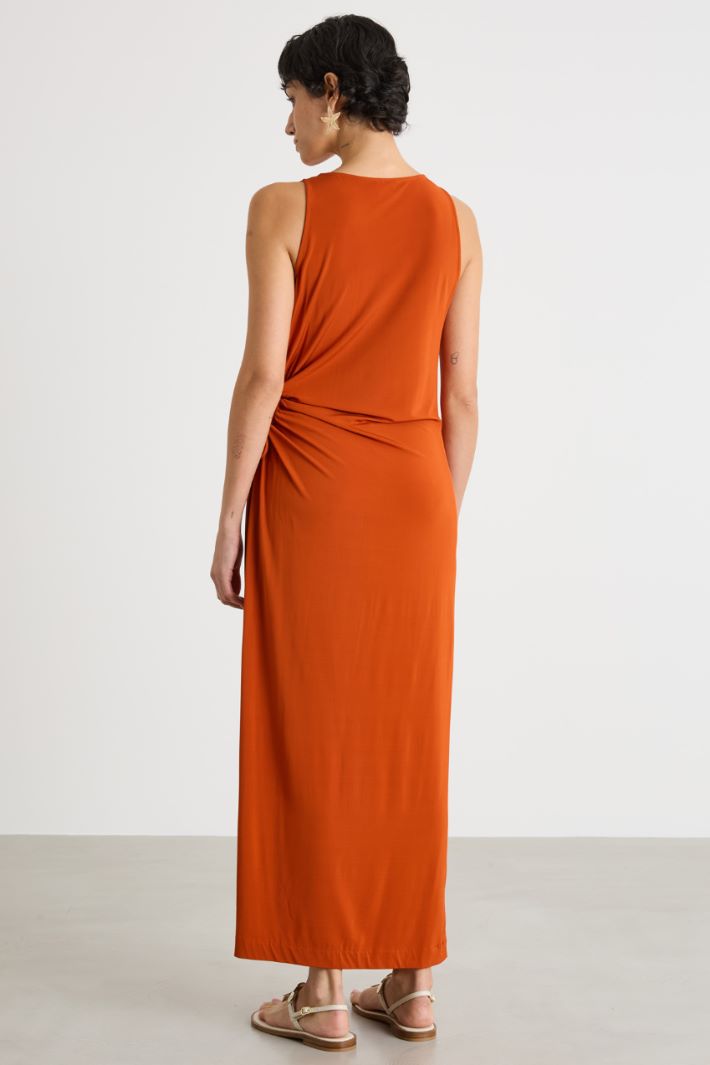 Slim-fit cut-out dress Intrend - 4