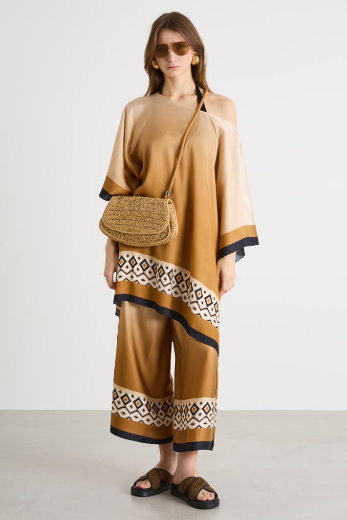 Oversized printed satin tunic Intrend