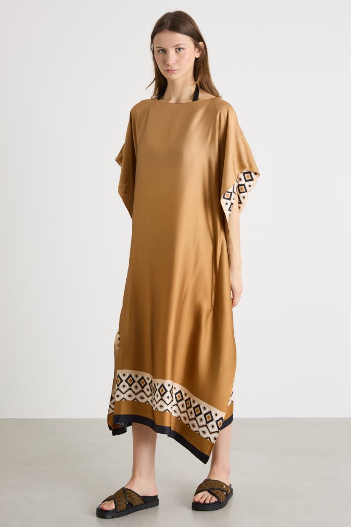 Oversized printed viscose kaftan Intrend - 2