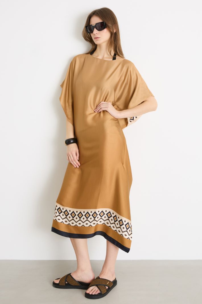 Oversized printed viscose kaftan Intrend