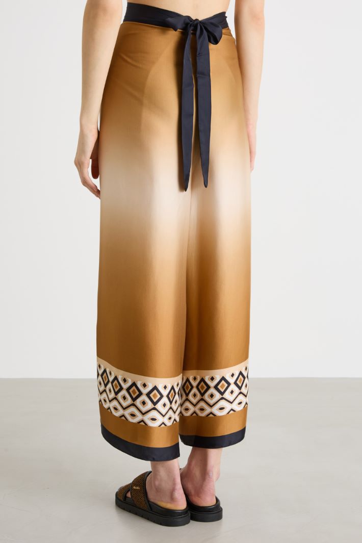 Printed satin wrap trousers Intrend - 4