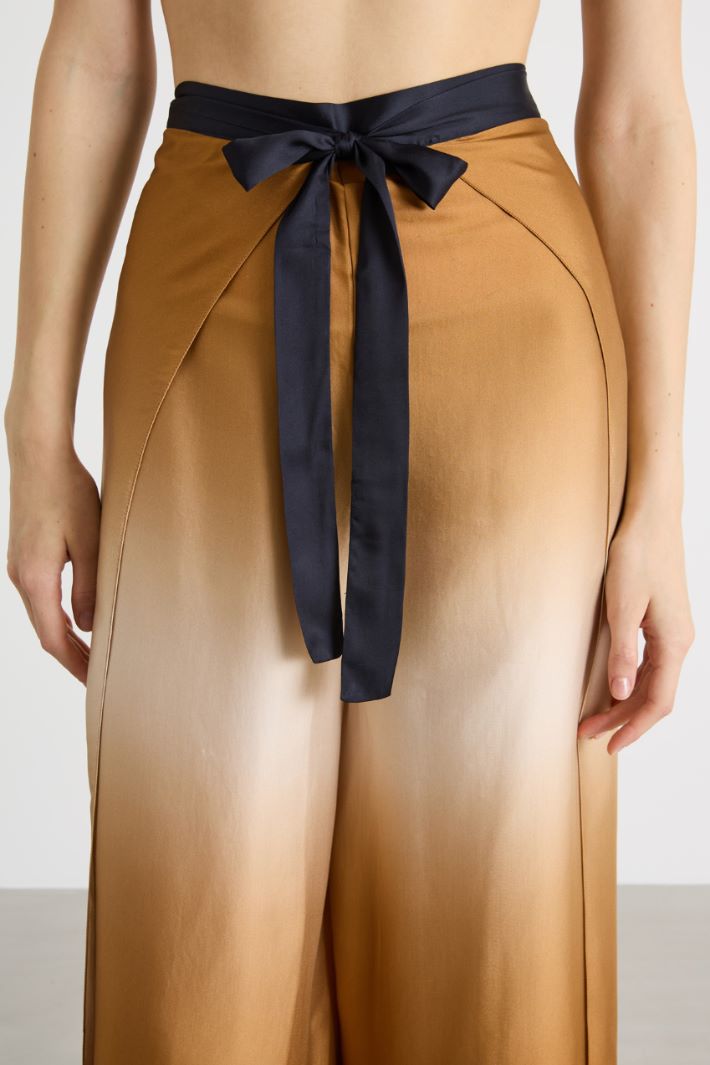 Printed satin wrap trousers Intrend - 3