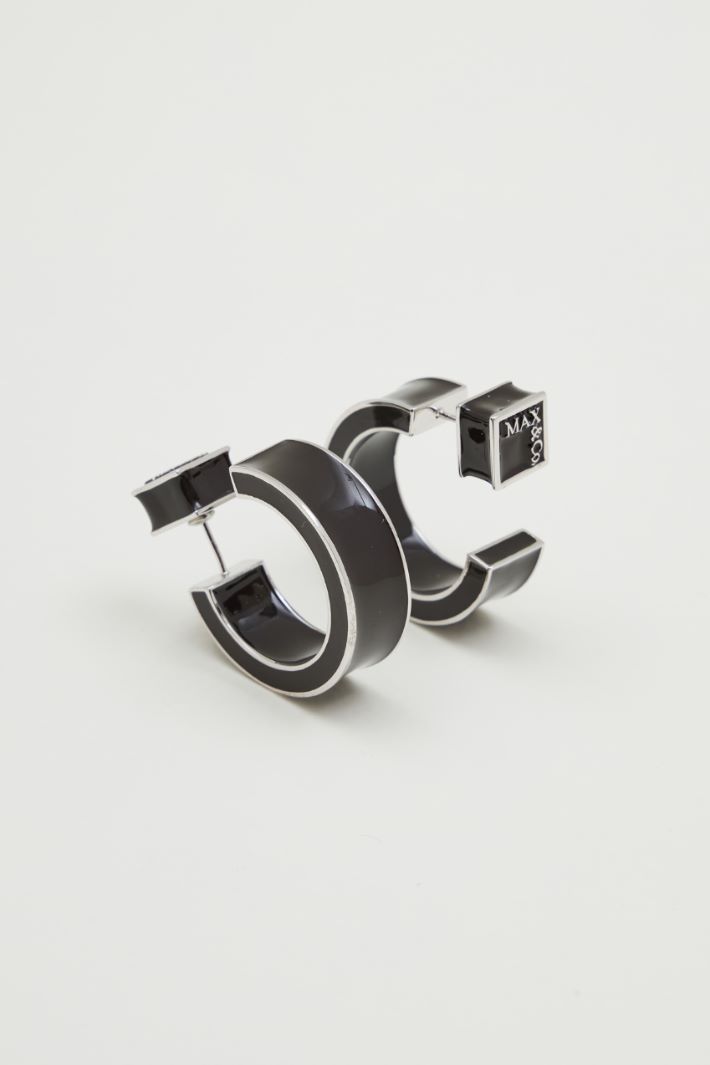 Geometric enamel earrings Intrend