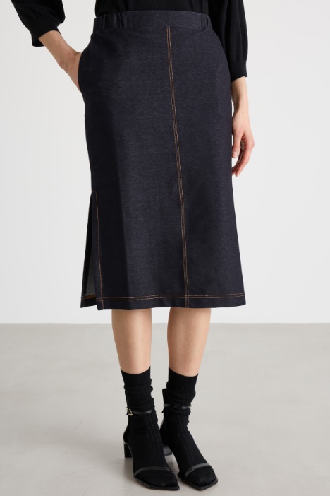 Falda midi con aberturas