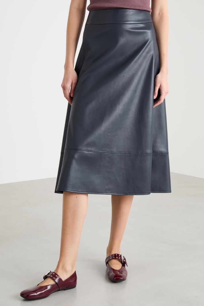 A-line skirt in coated fabric Intrend - 2