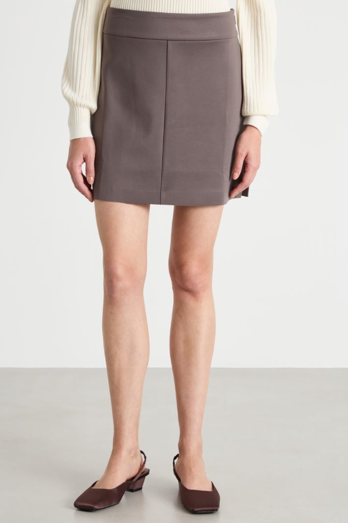 Short skirt with side slits Intrend - 2