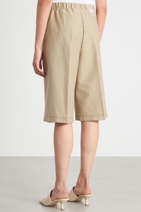Bermuda con vita elasticizzata