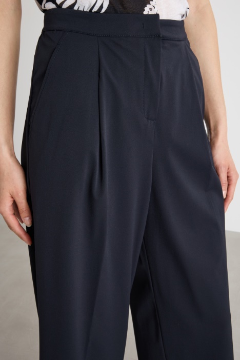 Pantalone in jersey con pinces