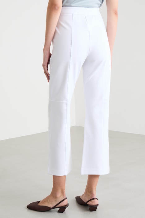 Pantalone con nervatura centrale