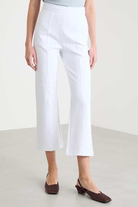 Pantalone con nervatura centrale