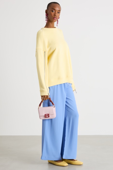 Zipped-sleeve oversized sweatshirt Intrend