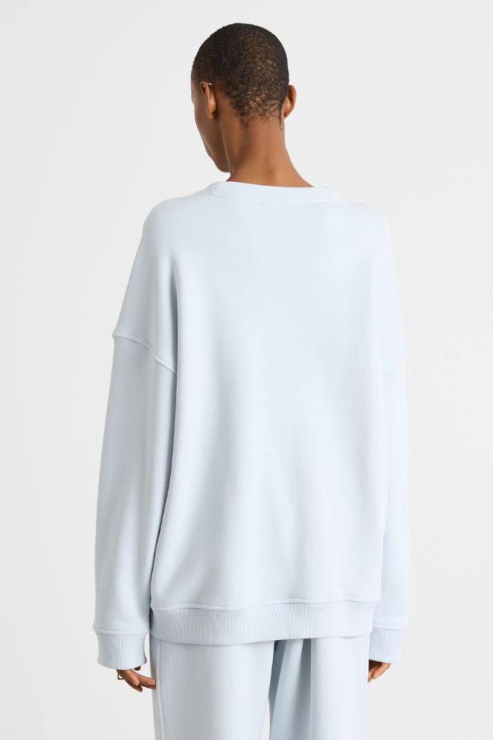 Zipped-sleeve oversized sweatshirt Intrend - 4