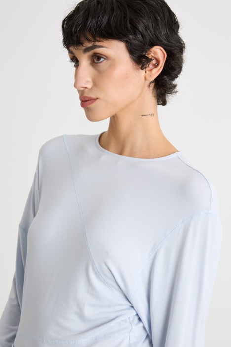 T-shirt con maniche a kimono