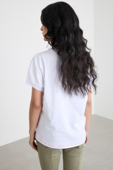 Camiseta de jersey con estampado y bordado