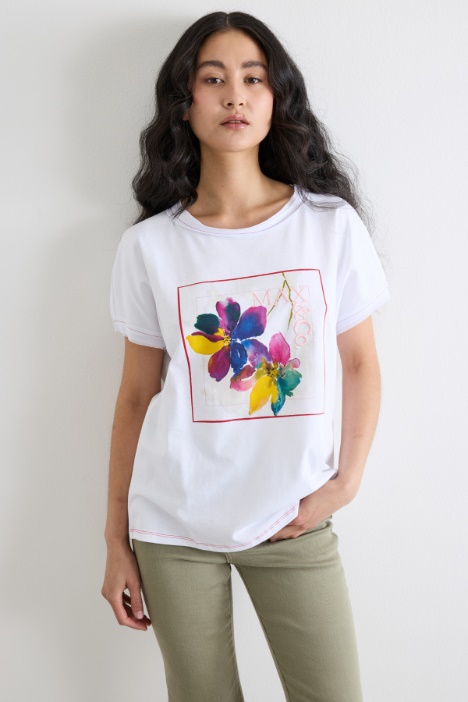 T-shirt in jersey con stampa e ricamo Intrend