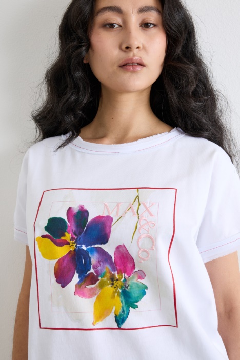 Camiseta de jersey con estampado y bordado