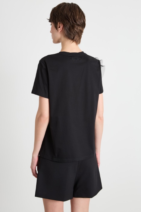 T-shirt in jersey con ricamo