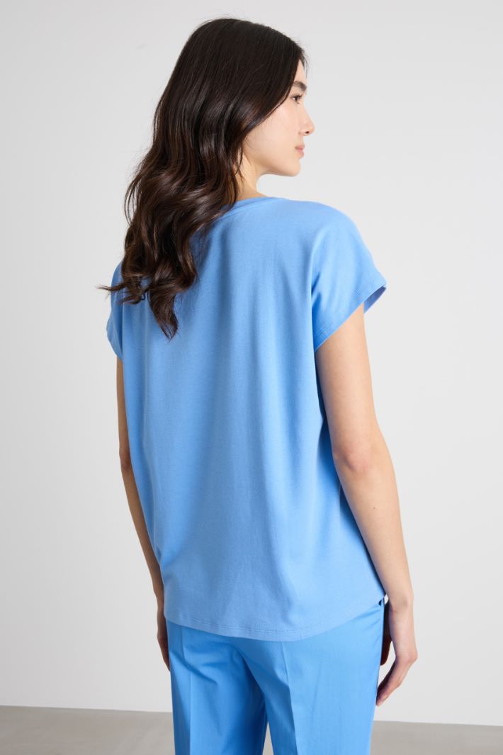 T-shirt con maniche corte a kimono Intrend - 4