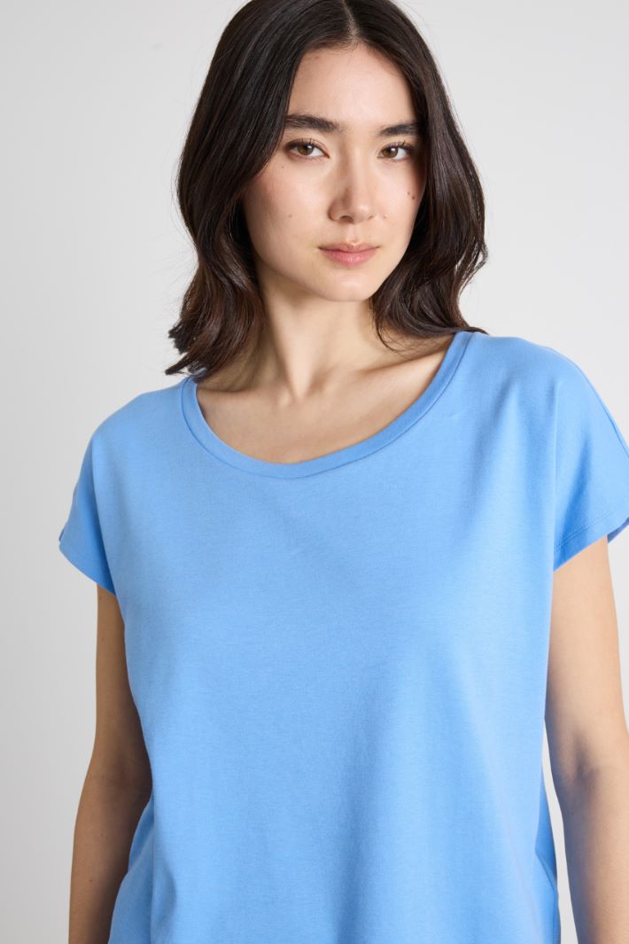 T-shirt con maniche corte a kimono Intrend - 3