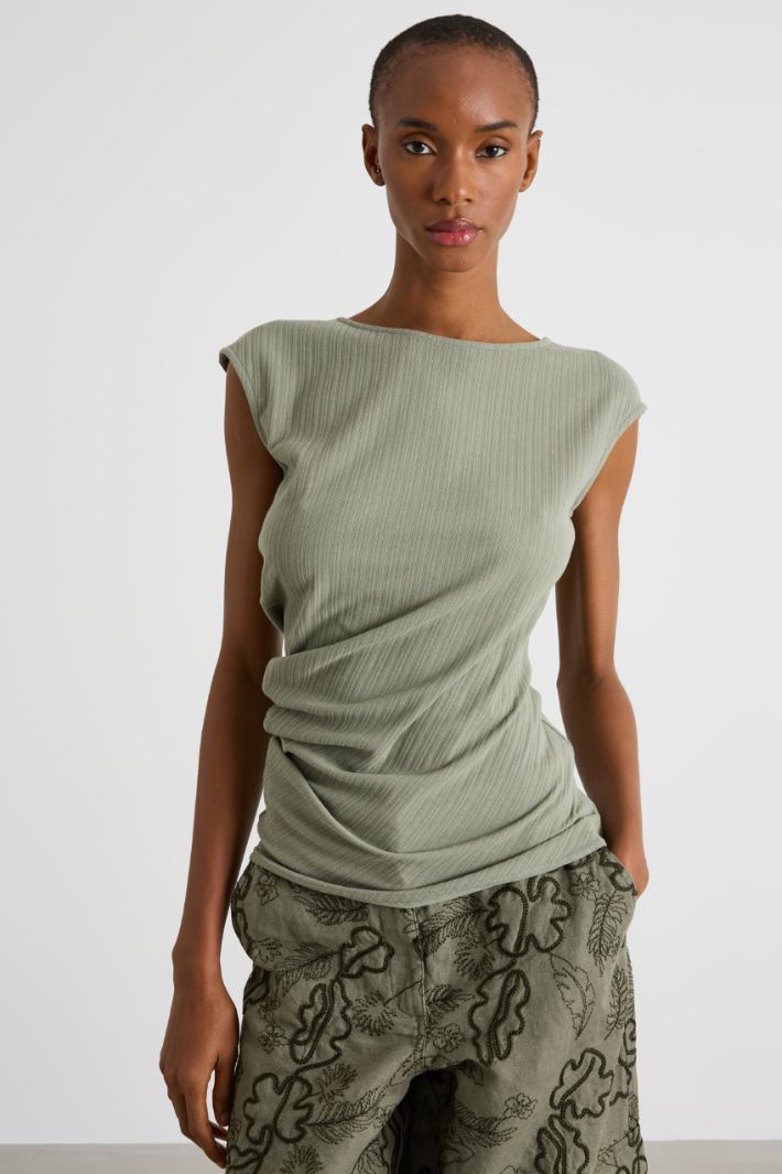 Draped T-shirt Intrend - 2
