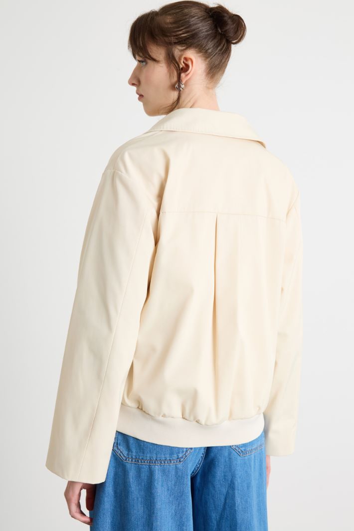 Cropped Double-Breasted Trench Coat Intrend - 4